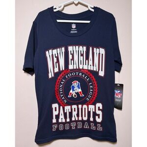 Kids Small NFL New England Patriots Football T-Shirt